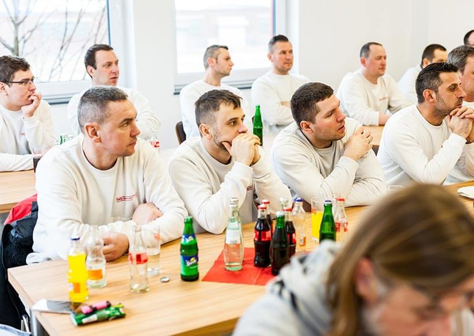 Das Team der heby Brandschutz GmbH bei einer internen Schulung